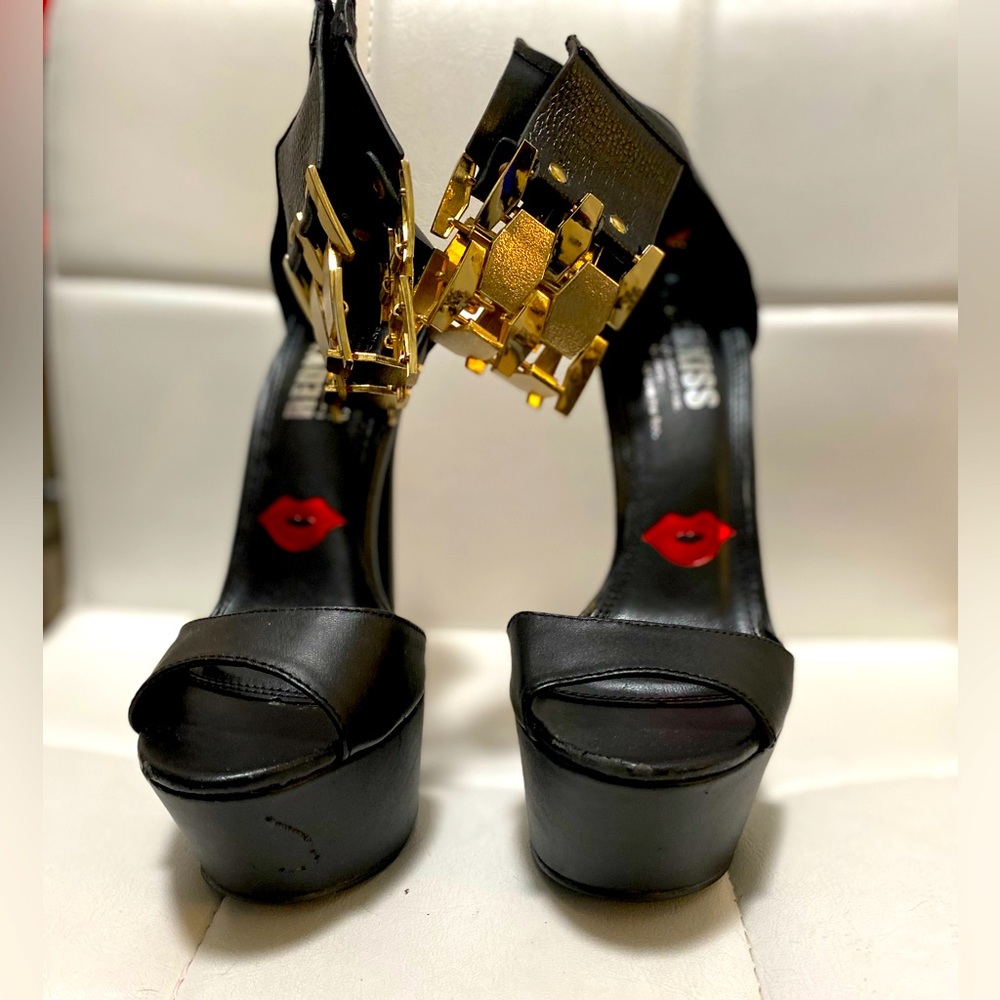 Beautiful platform stilettos 6 inch heel 2 inch platform